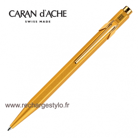 Stylo Bille Caran d'Ache 849 Goldstar avec Etui